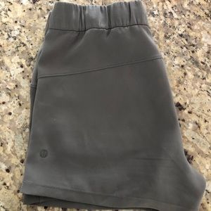 Lululemon on the fly shorts
